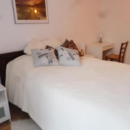 Les Marronniers Bed & Breakfast La Chapelle-sous-Brancion Exterior photo